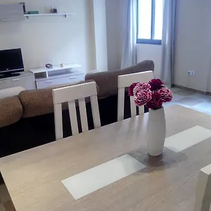 apartamentos-malaga-centro.hotelsinnerja.org/